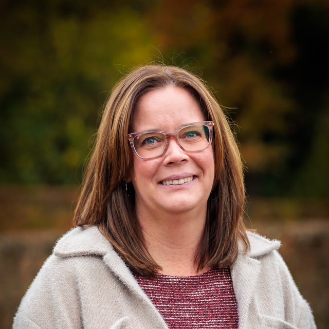 Portrait of Inge Kauwenberghs, front-office administrative assistant, studies & contract issuance at Life Experts